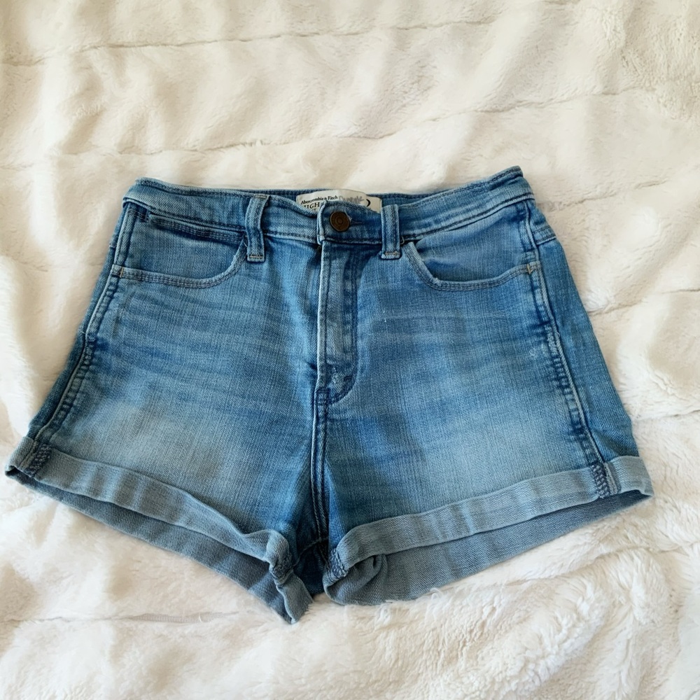 Cute jean shorts